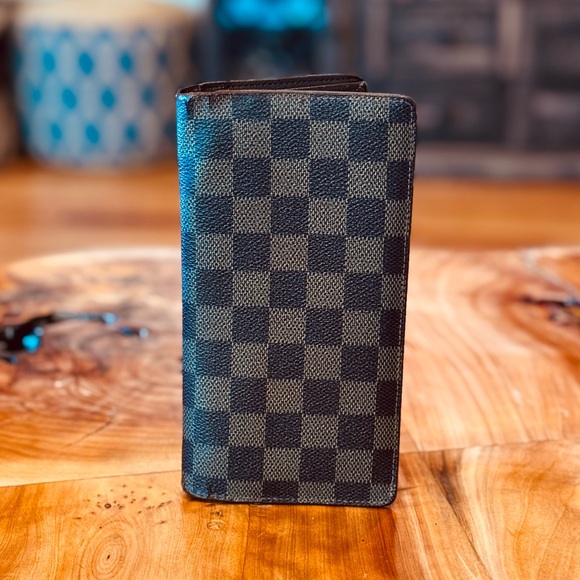 Louis Vuitton
Vintage 2007 damier long Bifold Wallet - Picture 3 of 17